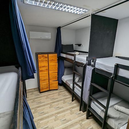 Crazy Bears Hostel モアルボアル エクステリア 写真